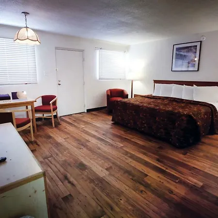 Spanish Trails Inn-2
